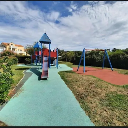 Avec Vue Mer, Port Et Golf