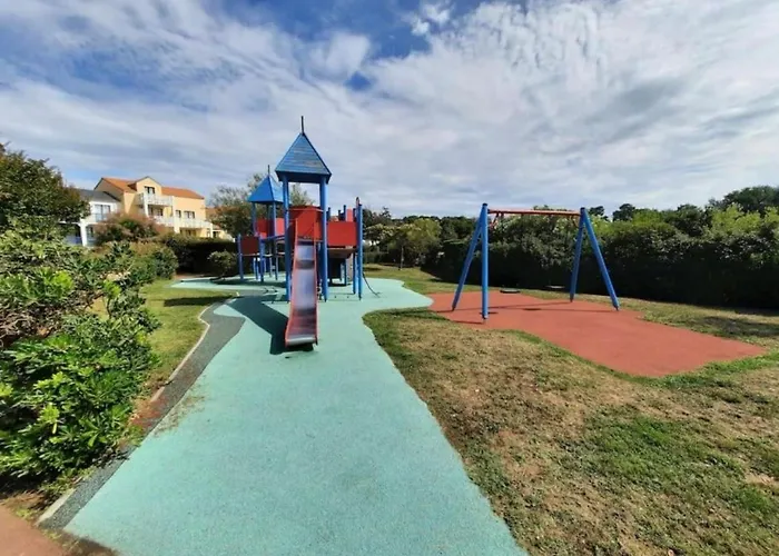 Avec Vue Mer, Port Et Golf